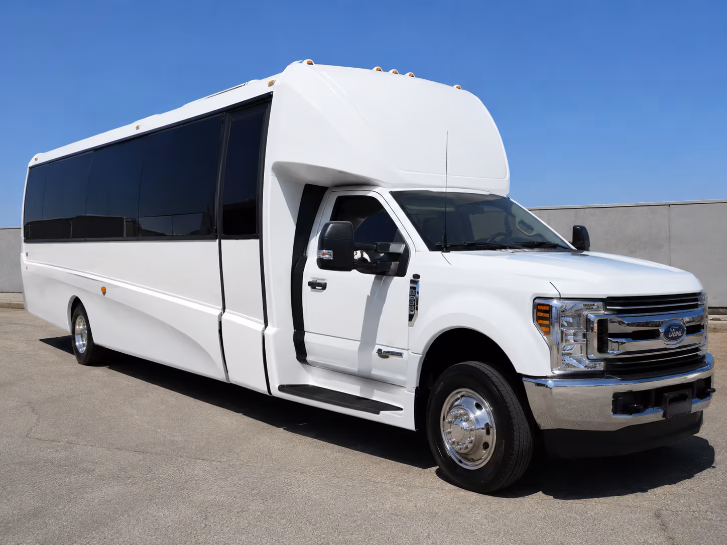 charter buses for redlands stem and science center field trips