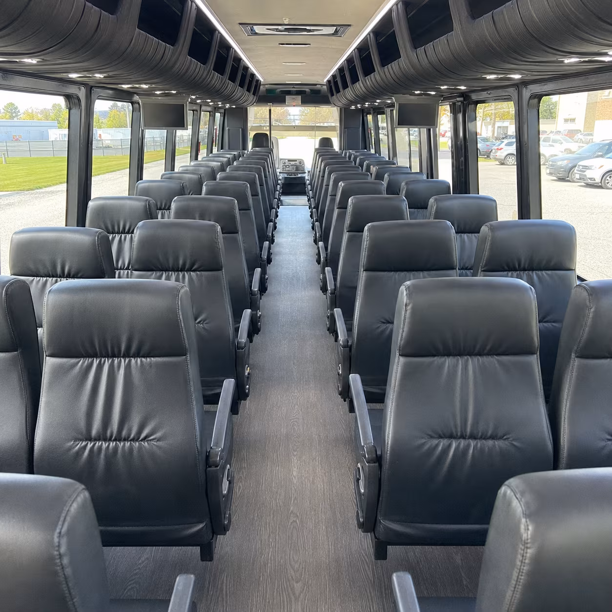 minibus rentals for corporate wine events and team outings around redlands