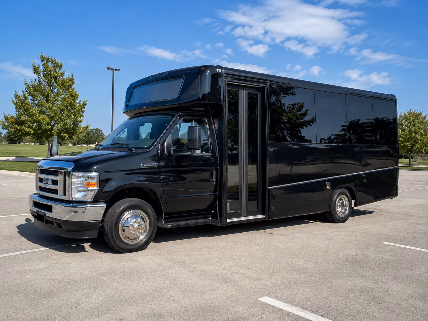 minibuses and charter buses for school organized prom shuttles in redlands