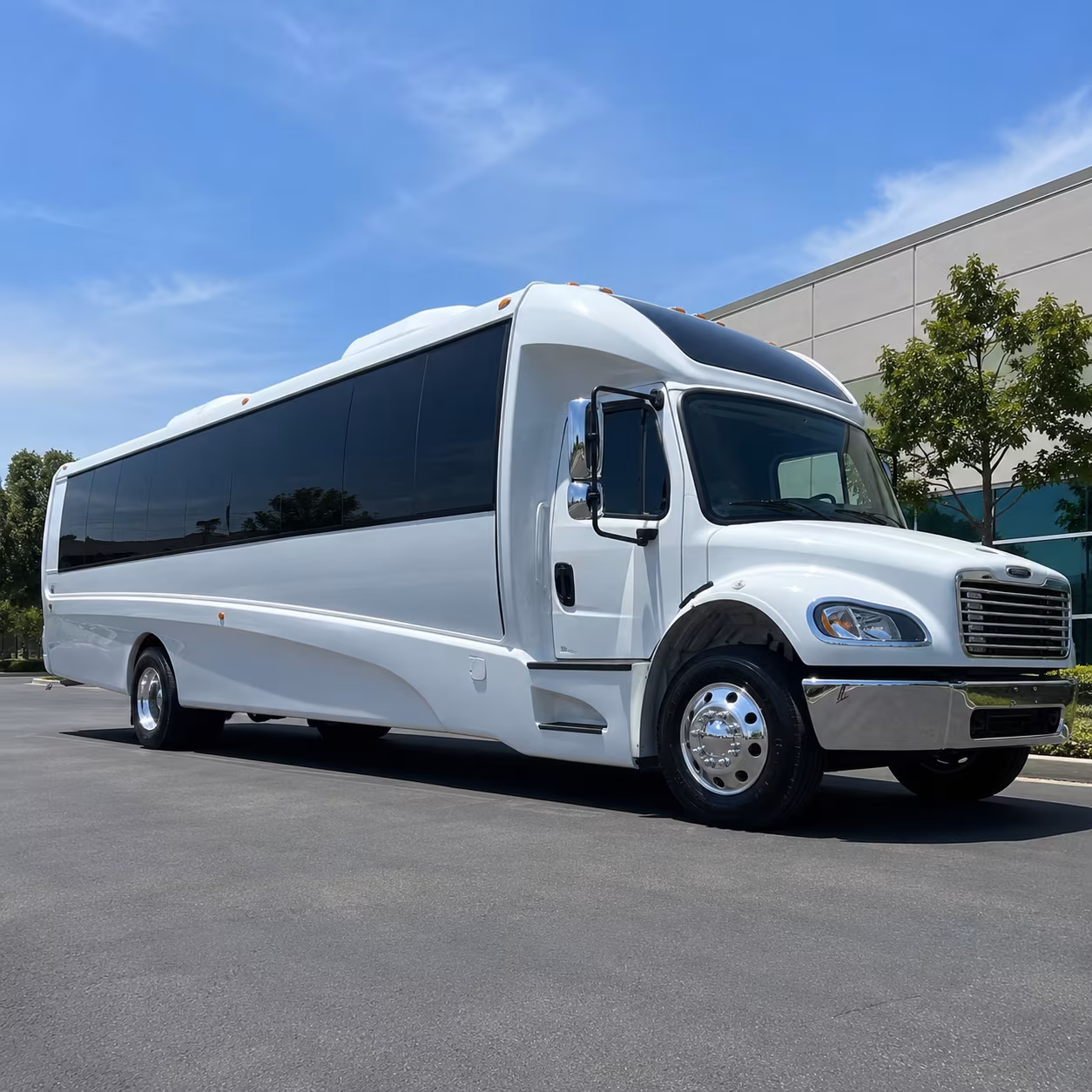 redlands 20 passenger minibus