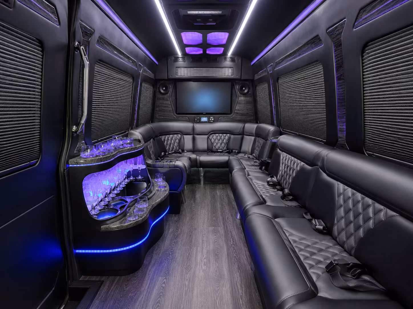 redlands 30 passenger party bus