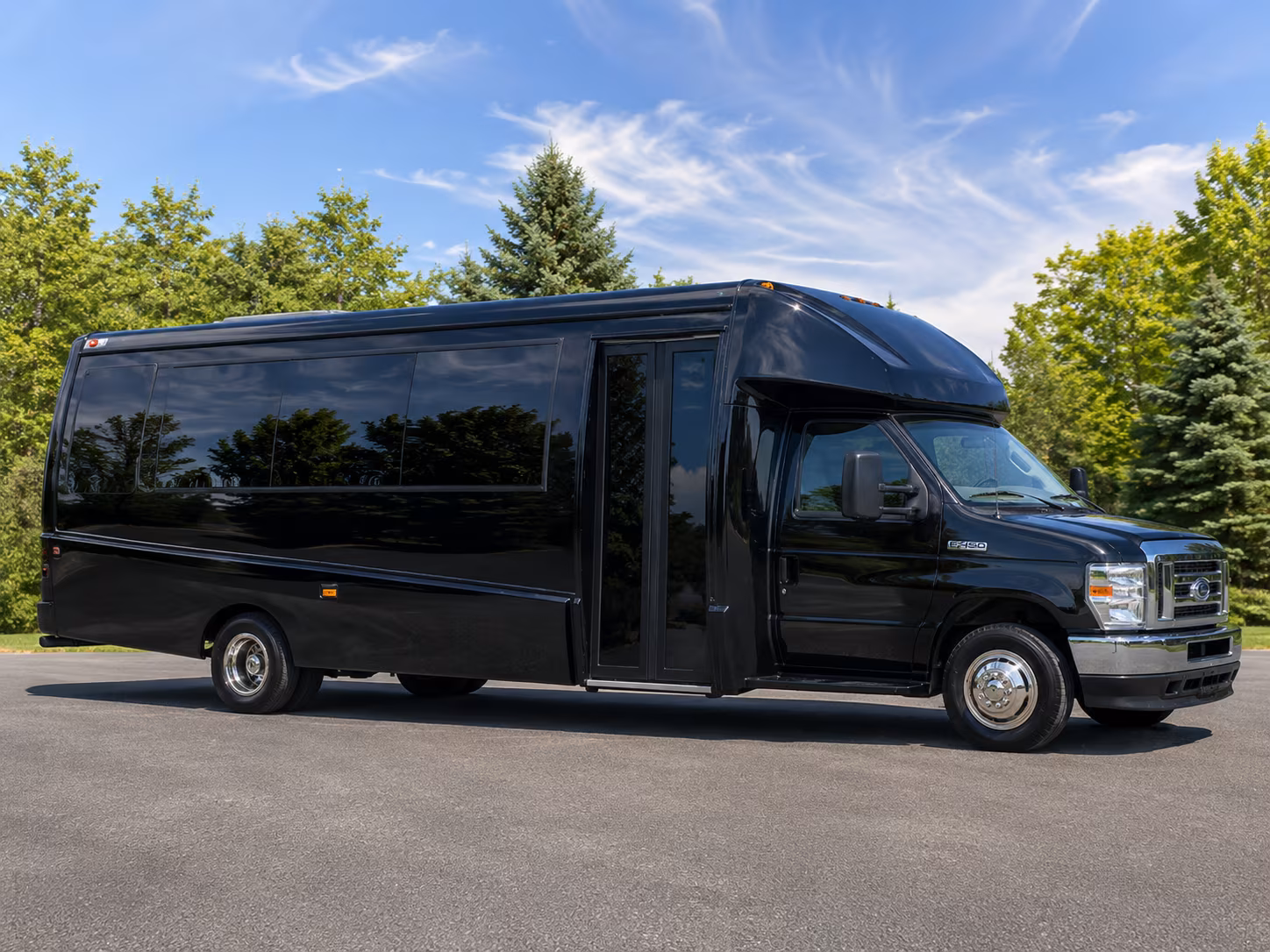 rent a bus in redlands for pre prom dinner and photo stop transportation